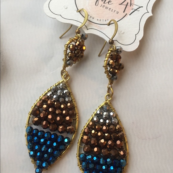 Swarovski Crystal Drop Earrings - Picture 2 of 3